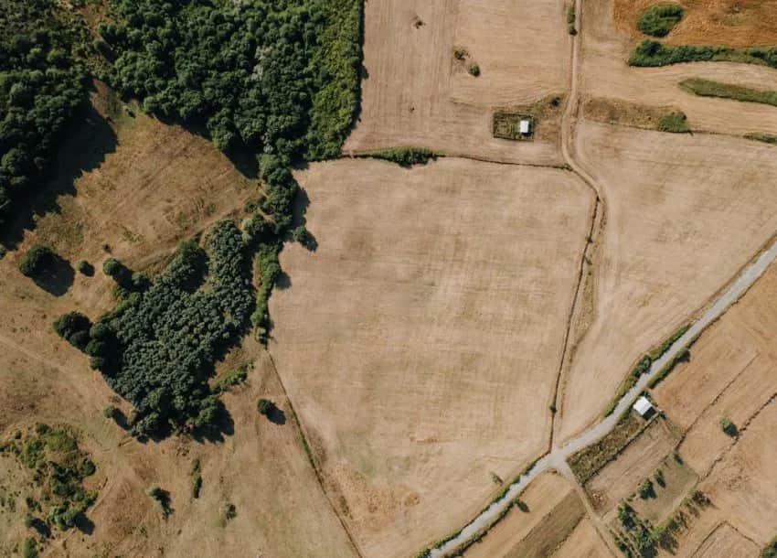 Jak oszacować wartość działki i uniknąć kosztownych błędów