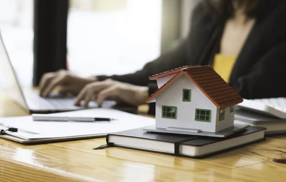 Kto płaci PCC przy sprzedaży nieruchomości? Ważne informacje dla kupujących