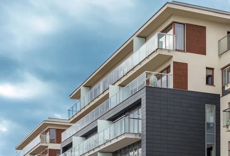 Ustanowienie hipoteki samemu czy przez notariusza - co wybrać?