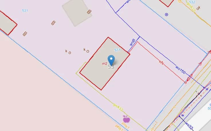 Jak sprawdzić czy działka jest uzbrojona i uniknąć nieprzyjemnych niespodzianek