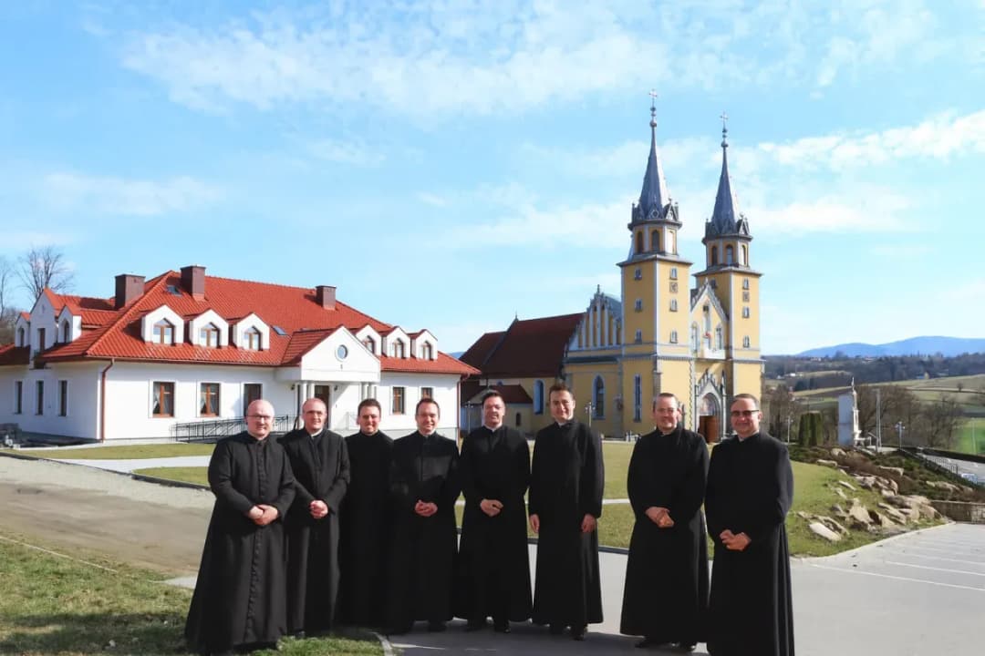 Czy kościół płaci podatek od nieruchomości? Zaskakujące fakty i wyjątki