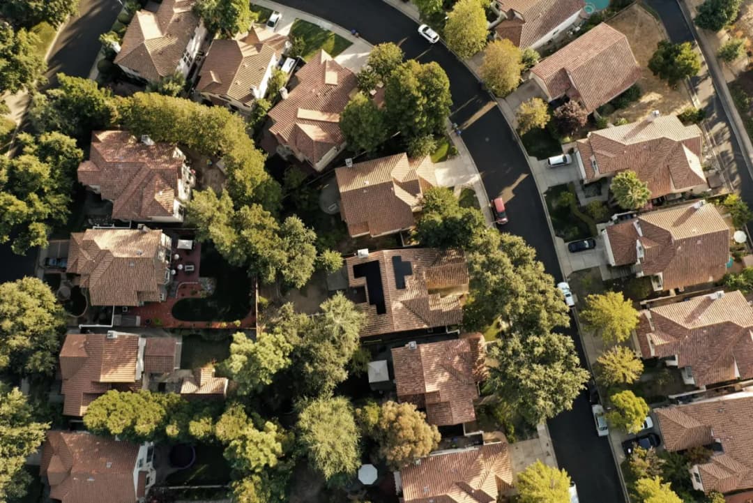 Co to jest nieruchomość? Zrozumienie definicji i rodzajów prawa