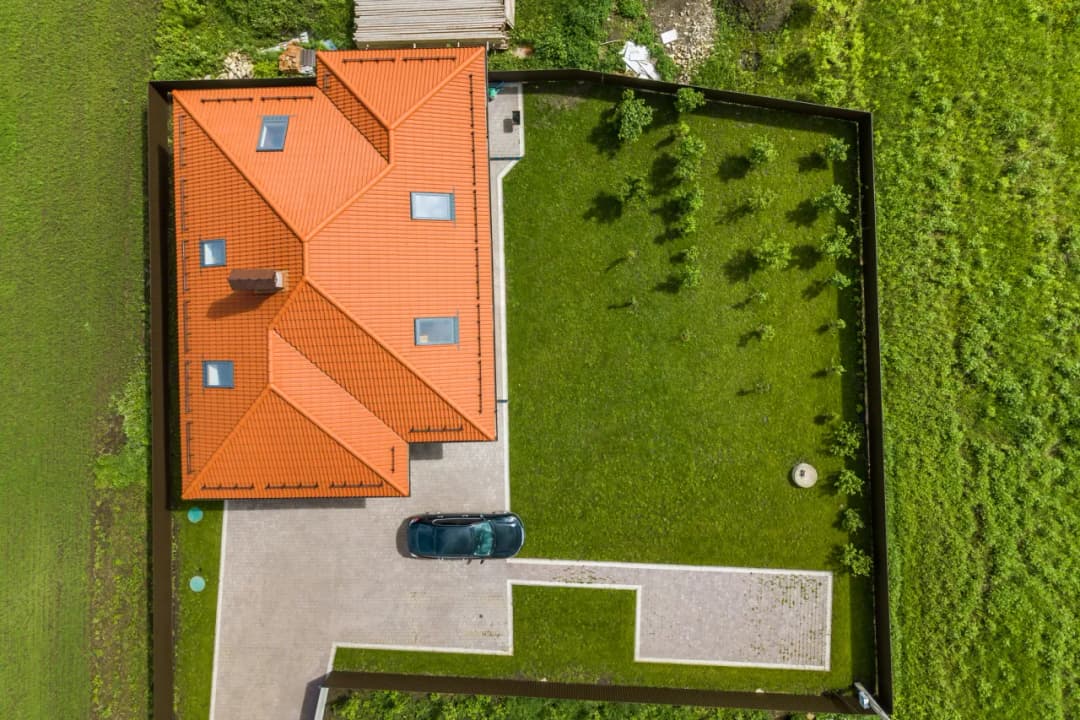 Ile kosztuje dzierżawa działki budowlanej? Sprawdź ceny w Polsce